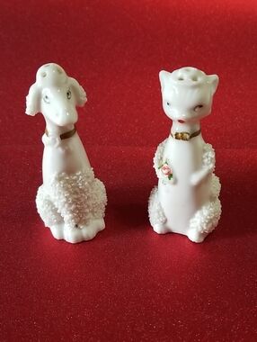 Vintage Porcelain Dog & Cat Gold Collars  Floral Detail Salt And Pepper Shakers
